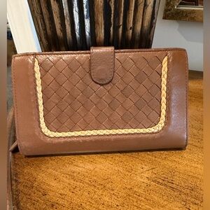 Bottega Veneta 2 tone Brown Woven Leather Wallet w/COA